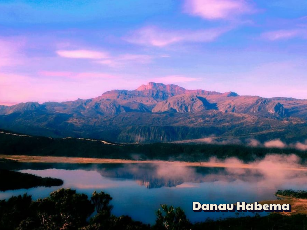 Danau Habema Jayawijaya