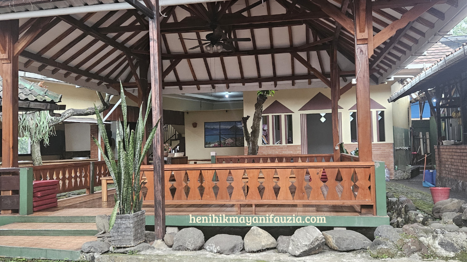 Rumah Makan Pawon Ligar