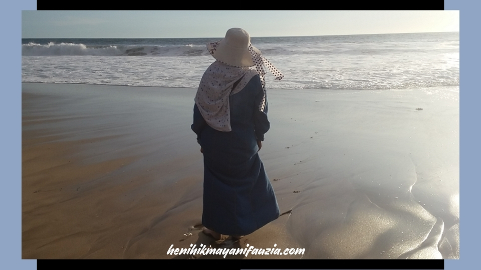 Pantai Ujung Genteng
