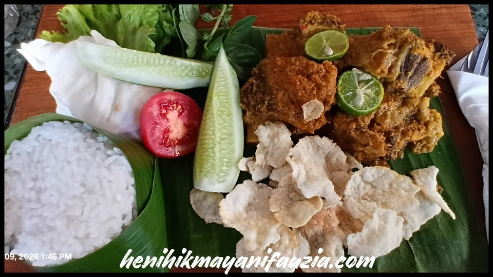 Nasi Iga Rempah Bali di D'Green Cafe dan Resto Sukabumi