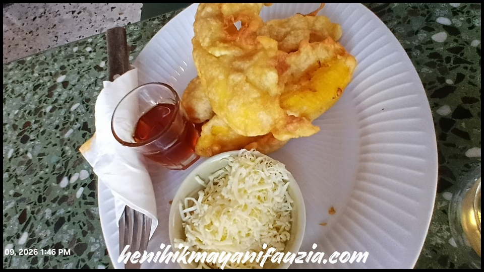 Menu dessert D'Green Resto dan cafe Sukabumi