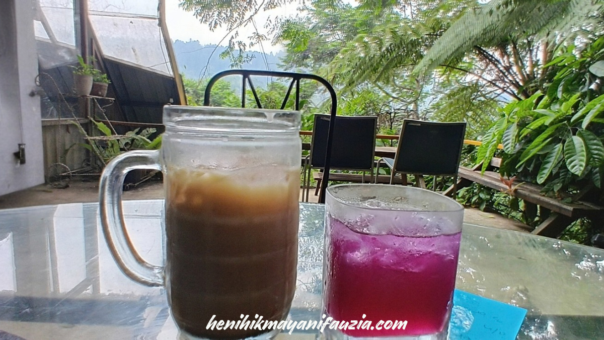 minuman di Asap Isep Smoke House