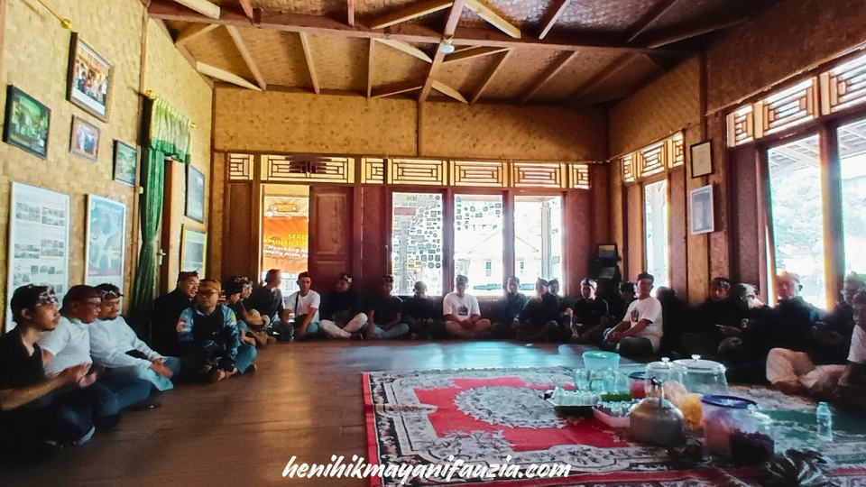 Kasepuhan Sinar Resmi